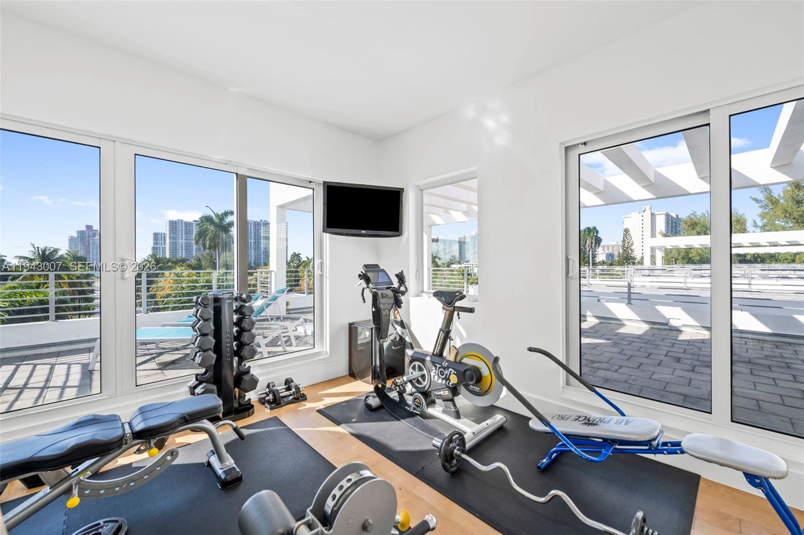 19005 Atlantic Blvd Sunny Isles Beach, FL 33160