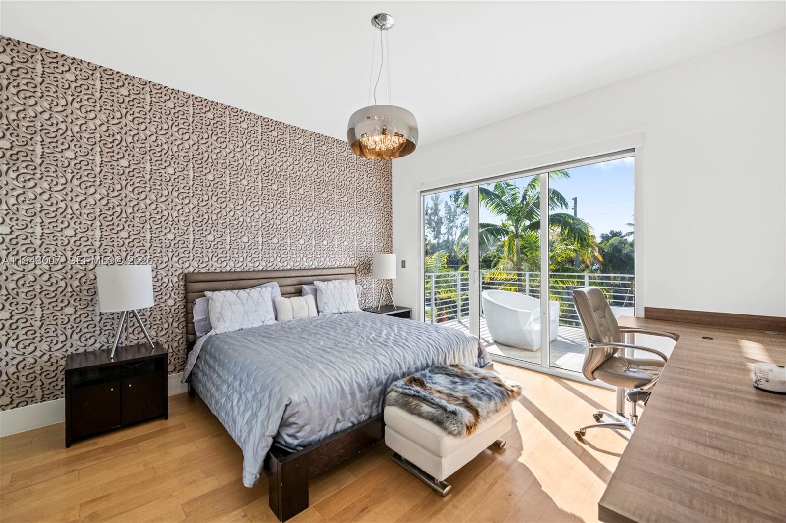 19005 Atlantic Blvd Sunny Isles Beach, FL 33160