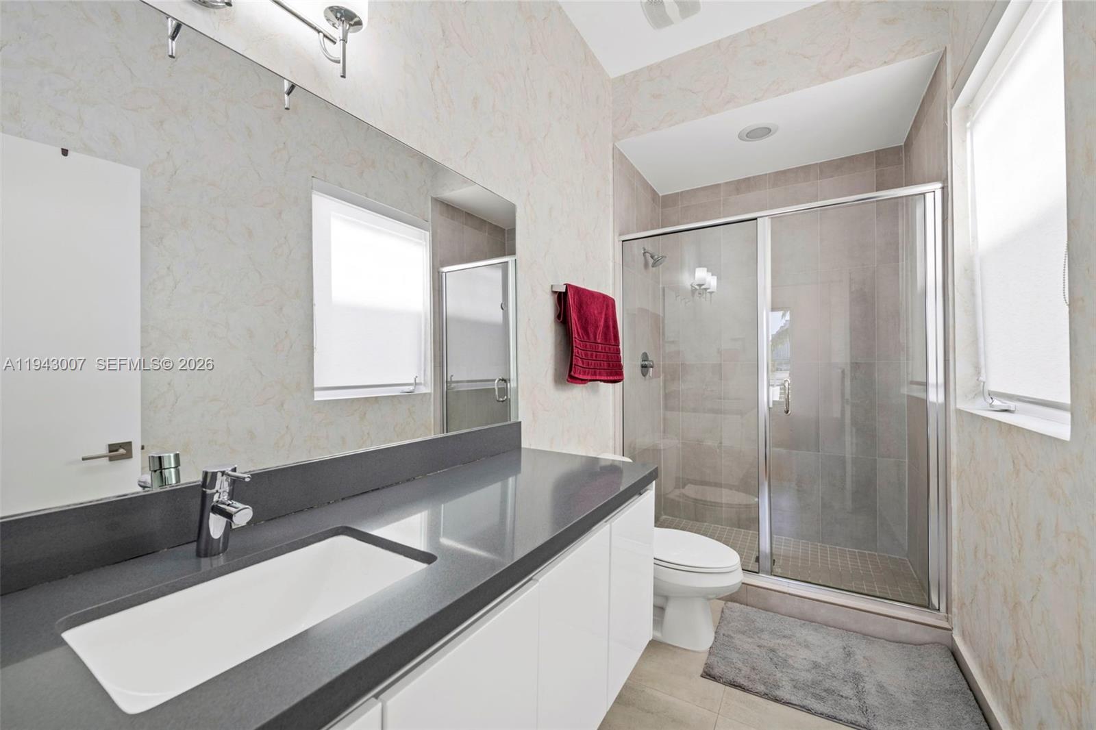 19005 Atlantic Blvd Sunny Isles Beach, FL 33160