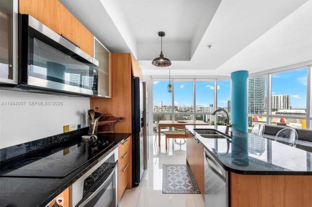 image Platinum Condominium3