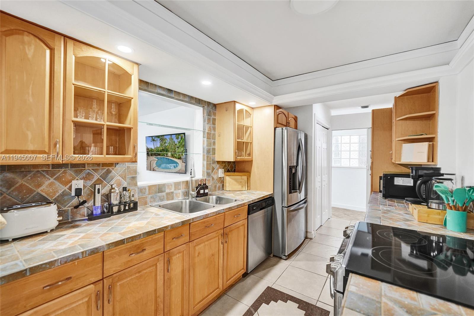 2101 NE 25th St Wilton Manors, FL 33305