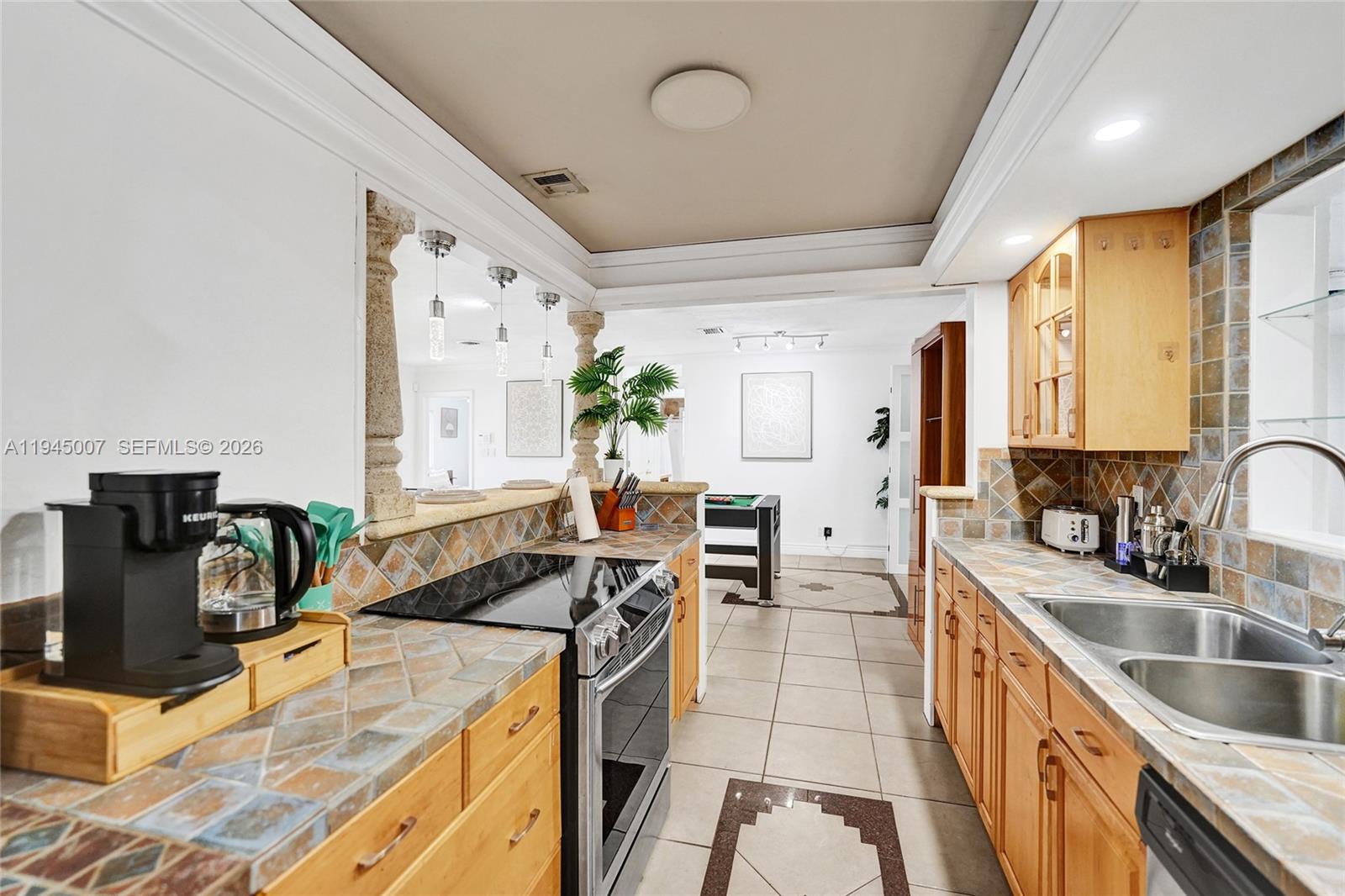 2101 NE 25th St Wilton Manors, FL 33305