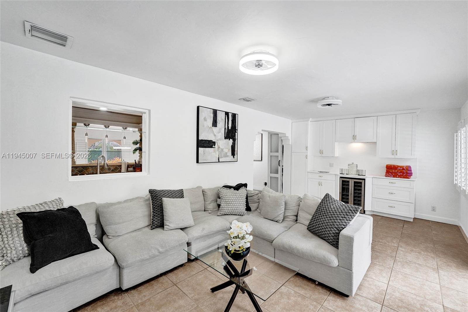 2101 NE 25th St Wilton Manors, FL 33305