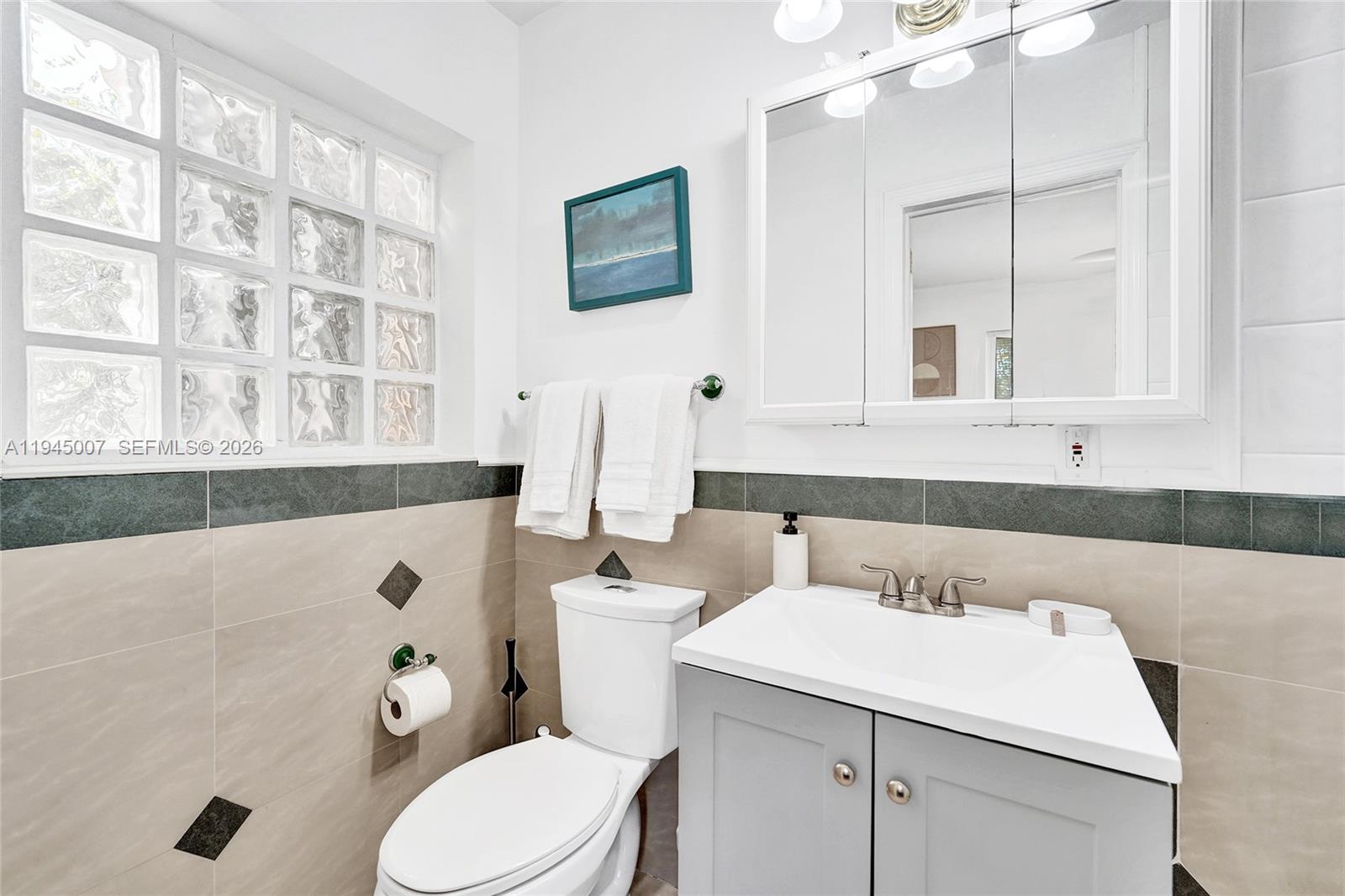 2101 NE 25th St Wilton Manors, FL 33305