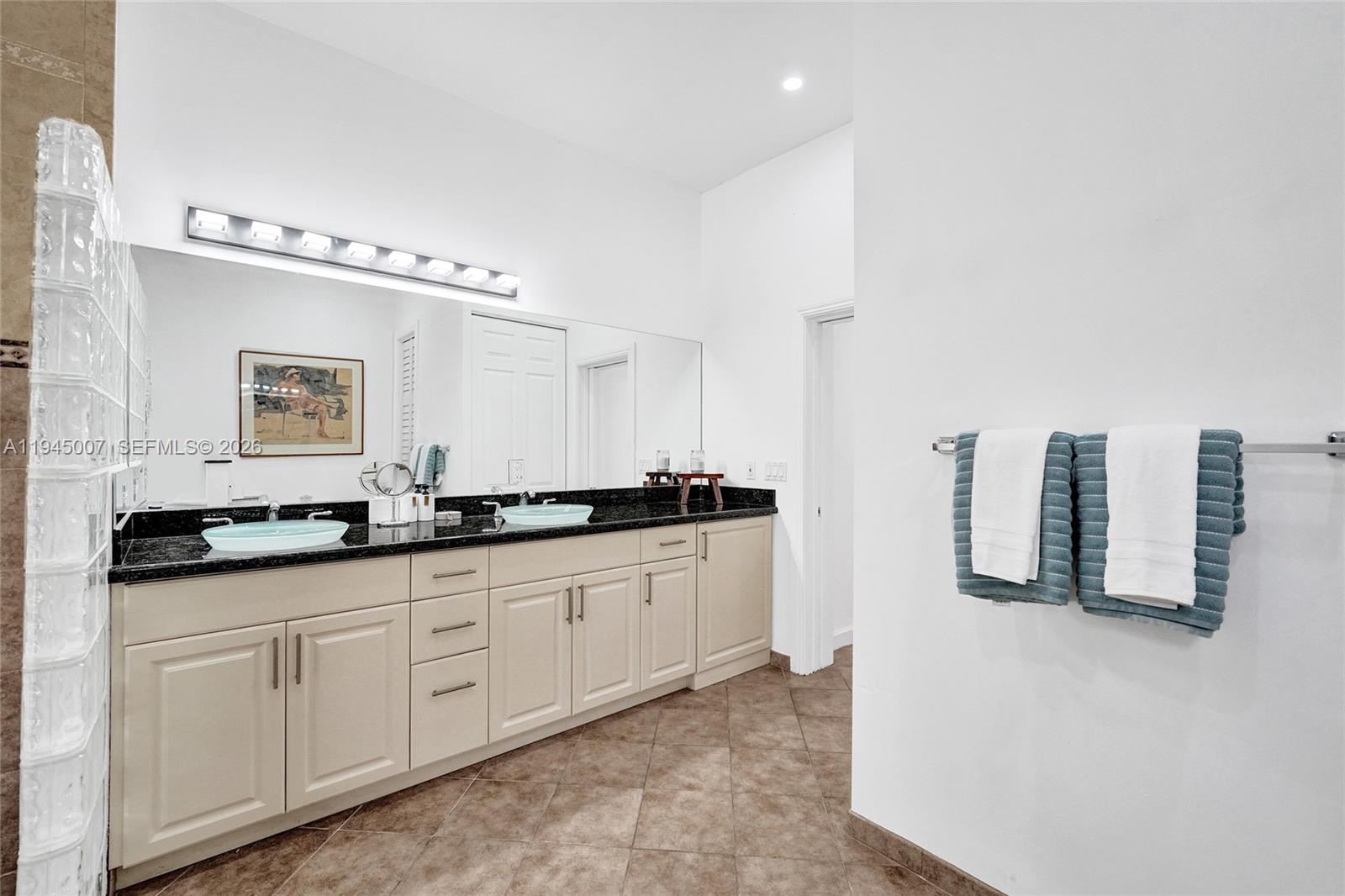 2101 NE 25th St Wilton Manors, FL 33305