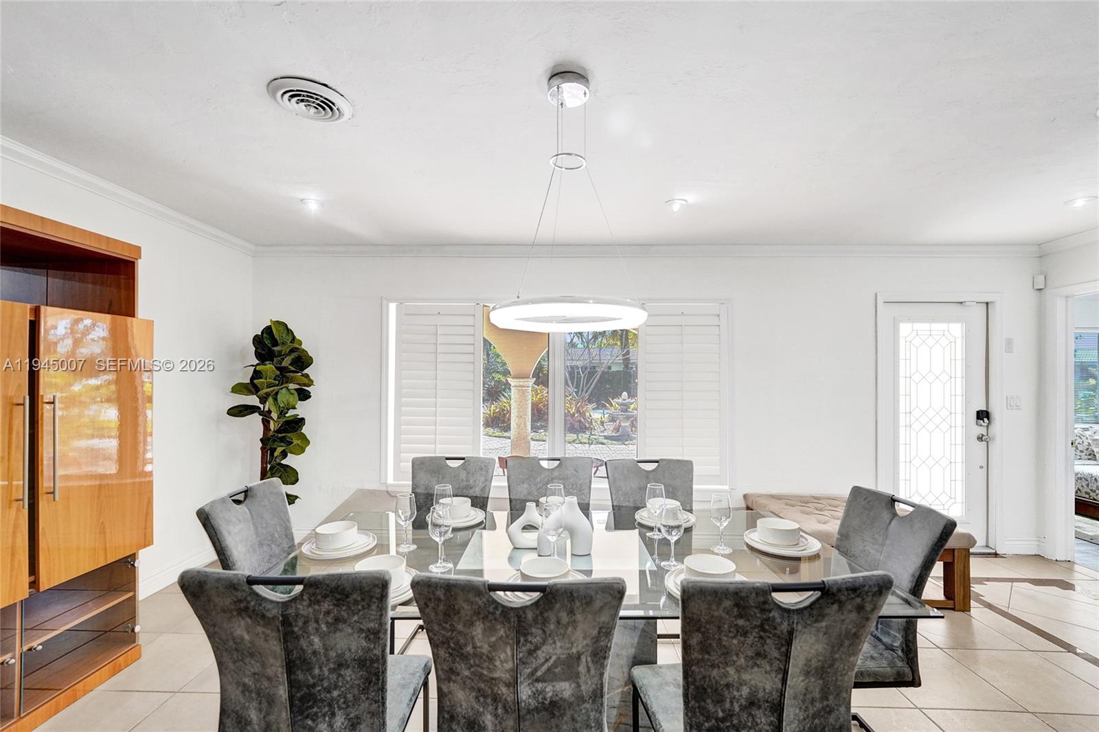 2101 NE 25th St Wilton Manors, FL 33305