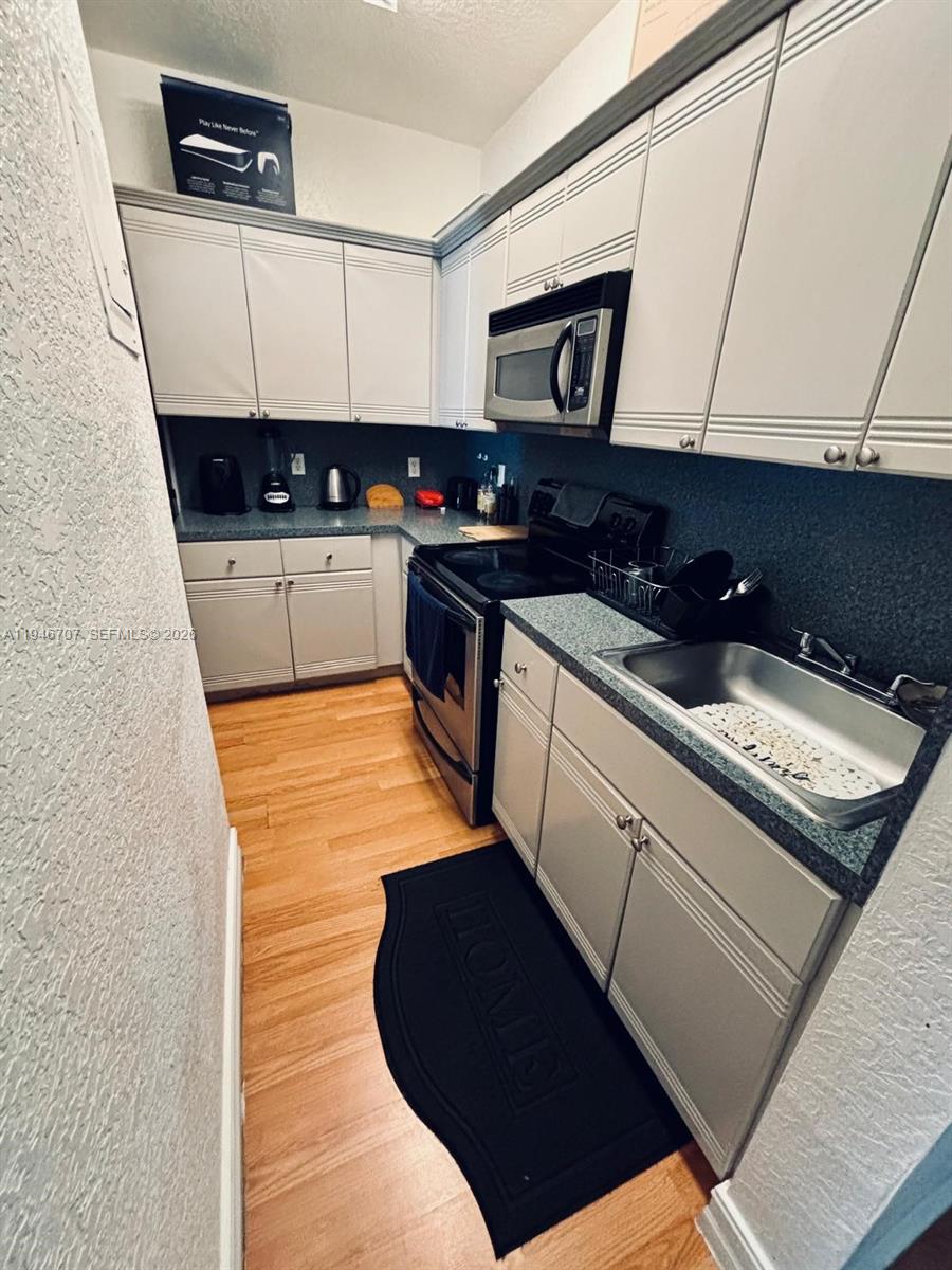 820 Euclid Ave #206 Miami Beach, FL 33139