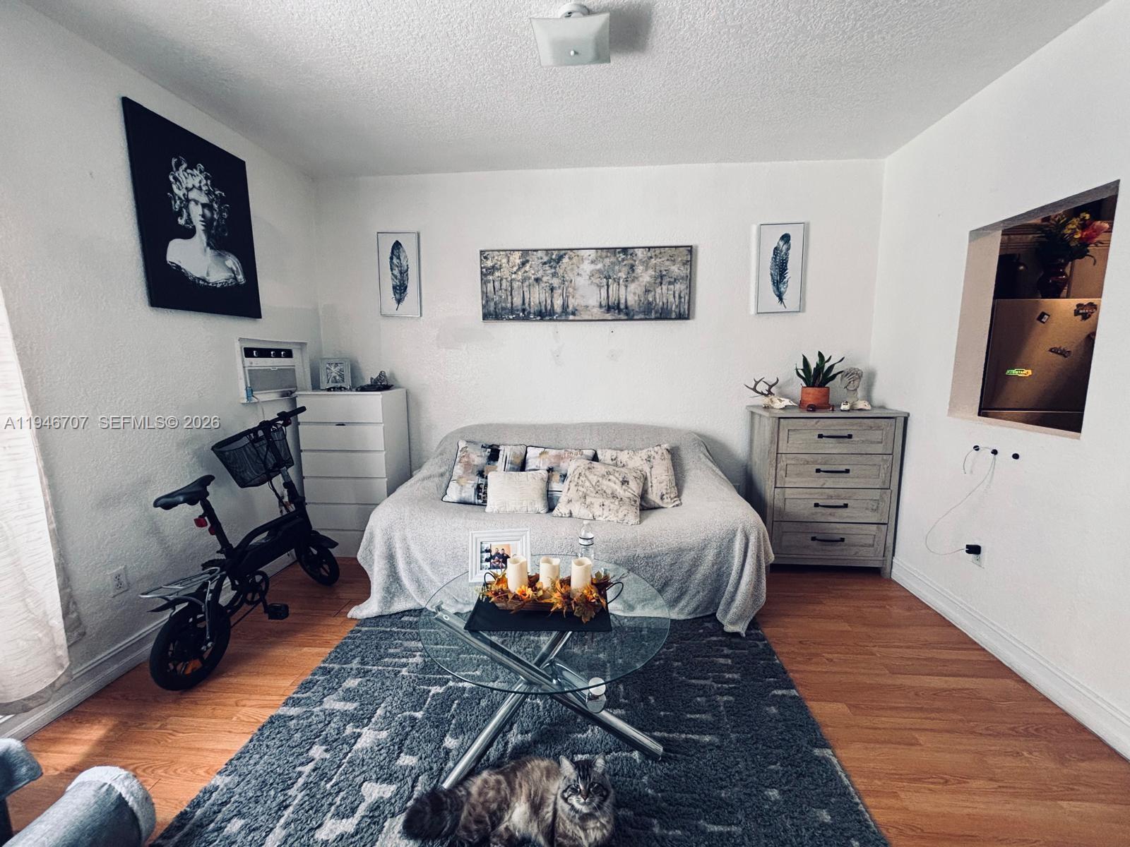 820 Euclid Ave #206 Miami Beach, FL 33139