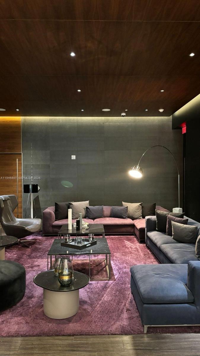 image Reach Brickell City Centre2