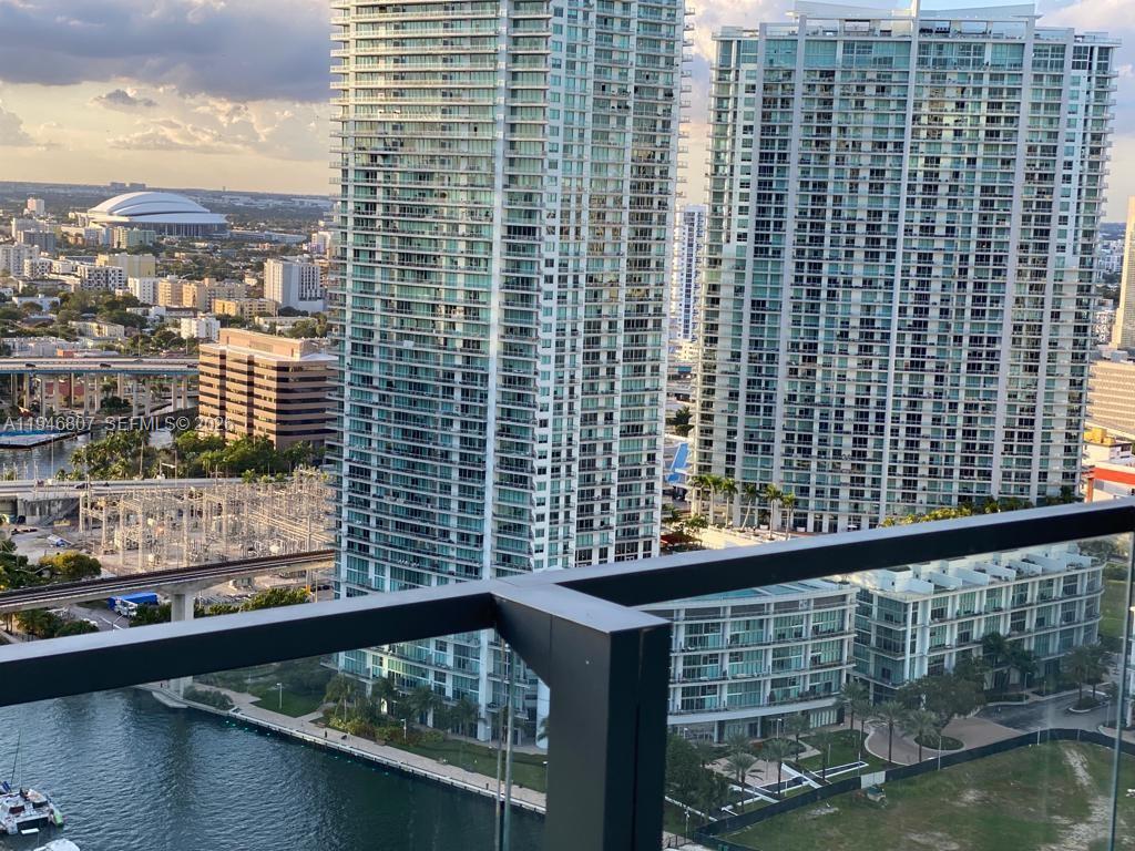 image Reach Brickell City Centre7