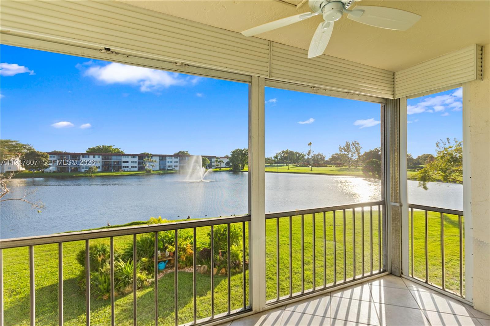 9500 N Hollybrook Lk Dr #5-206 Pembroke Pines, FL 33025