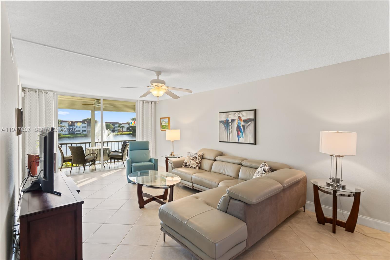 9500 N Hollybrook Lk Dr #5-206 Pembroke Pines, FL 33025