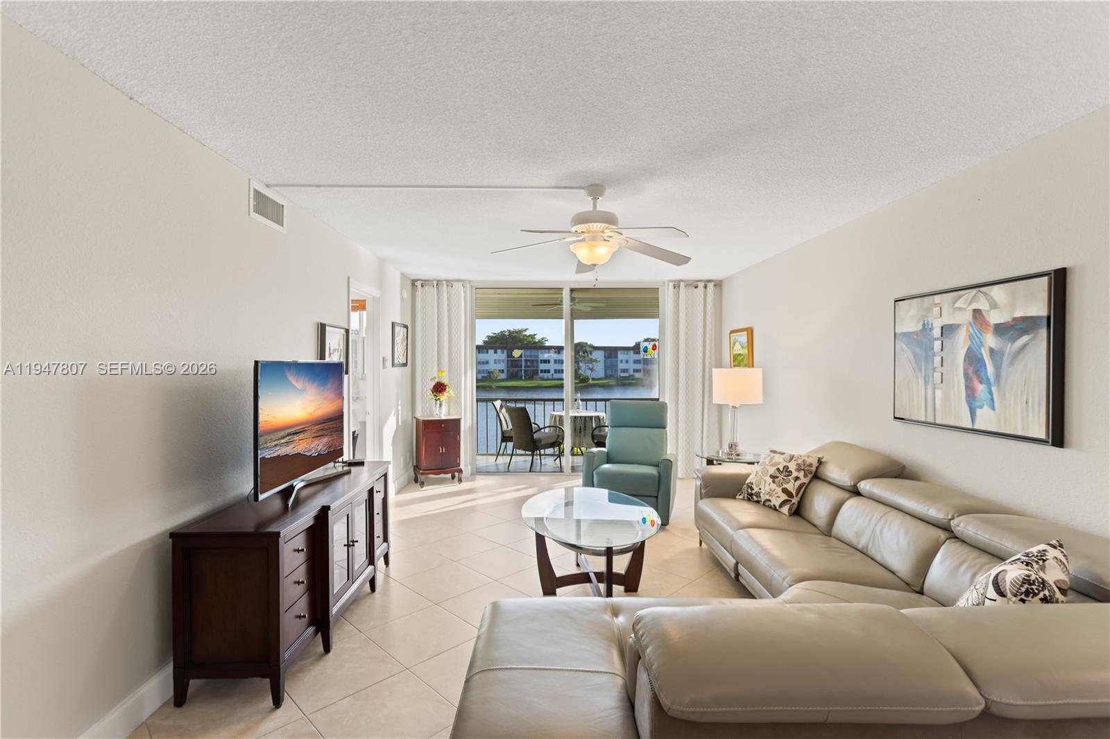 9500 N Hollybrook Lk Dr #5-206 Pembroke Pines, FL 33025