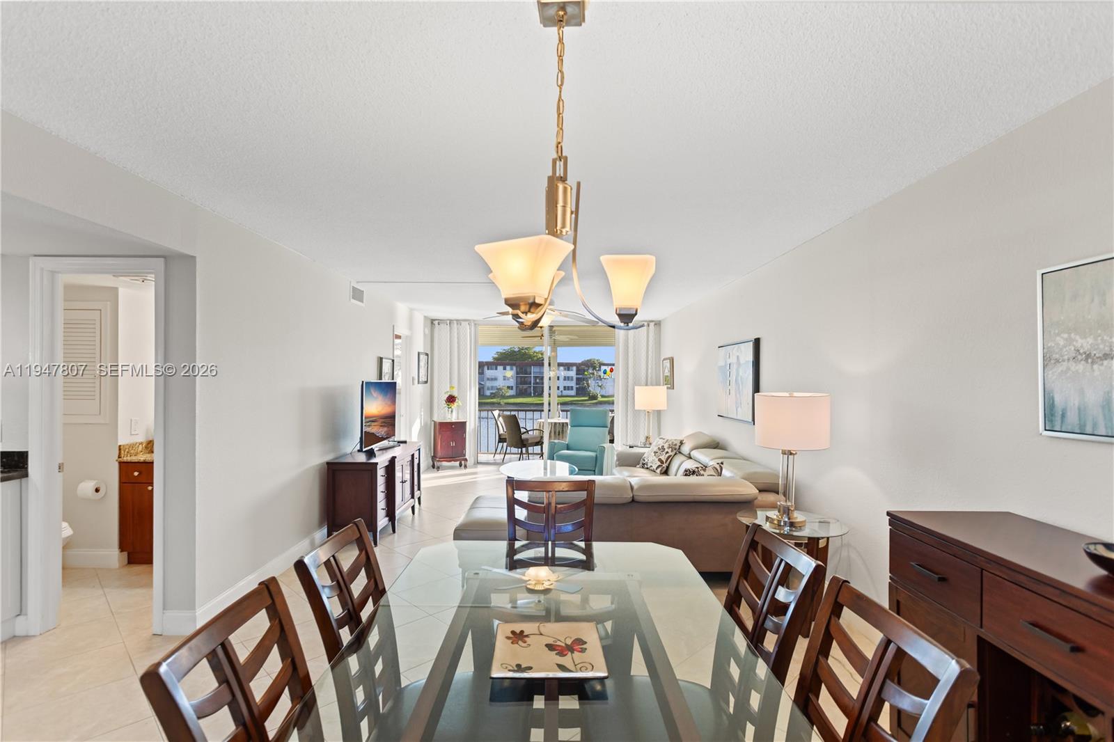 9500 N Hollybrook Lk Dr #5-206 Pembroke Pines, FL 33025