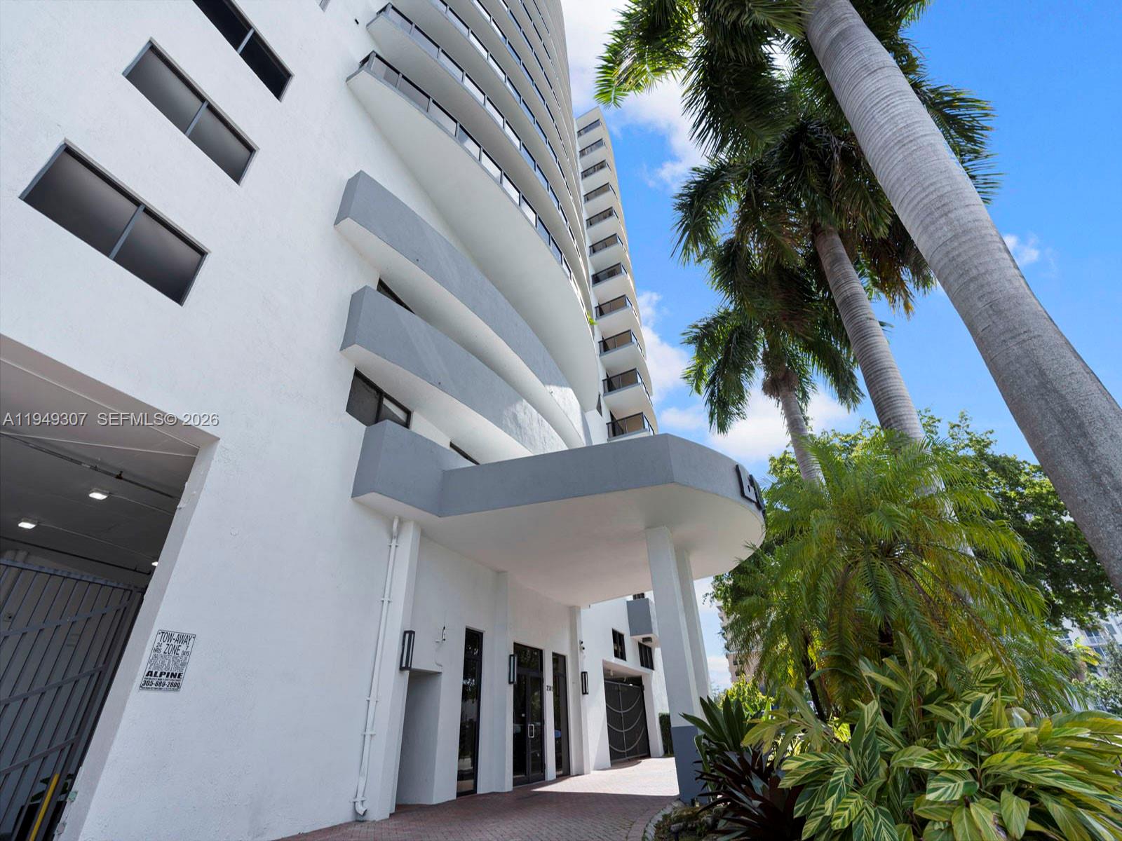 2301 SW 27th Ave #1403 Miami, FL 33145