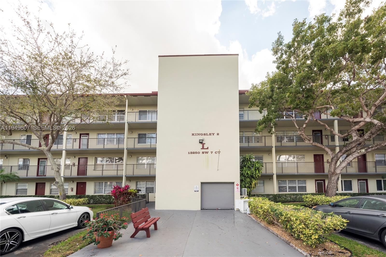 13250 SW 7th Ct #412L