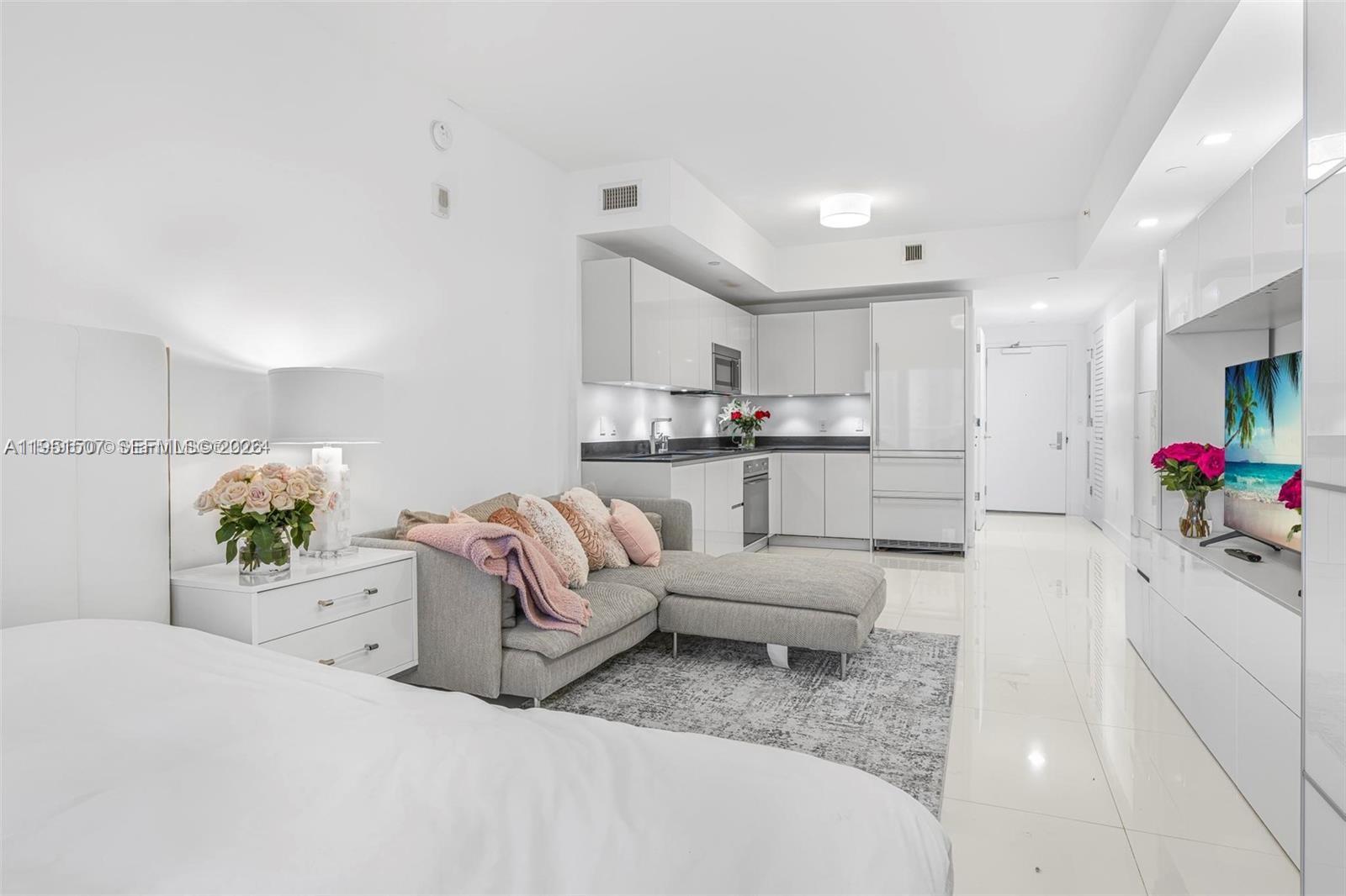 1010 Brickell Ave #1710