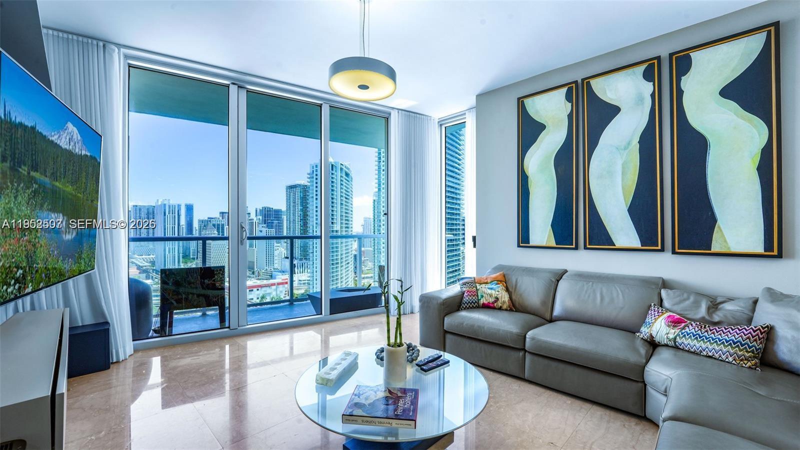 185 SW 7th Th St #2911 Miami, FL 33130