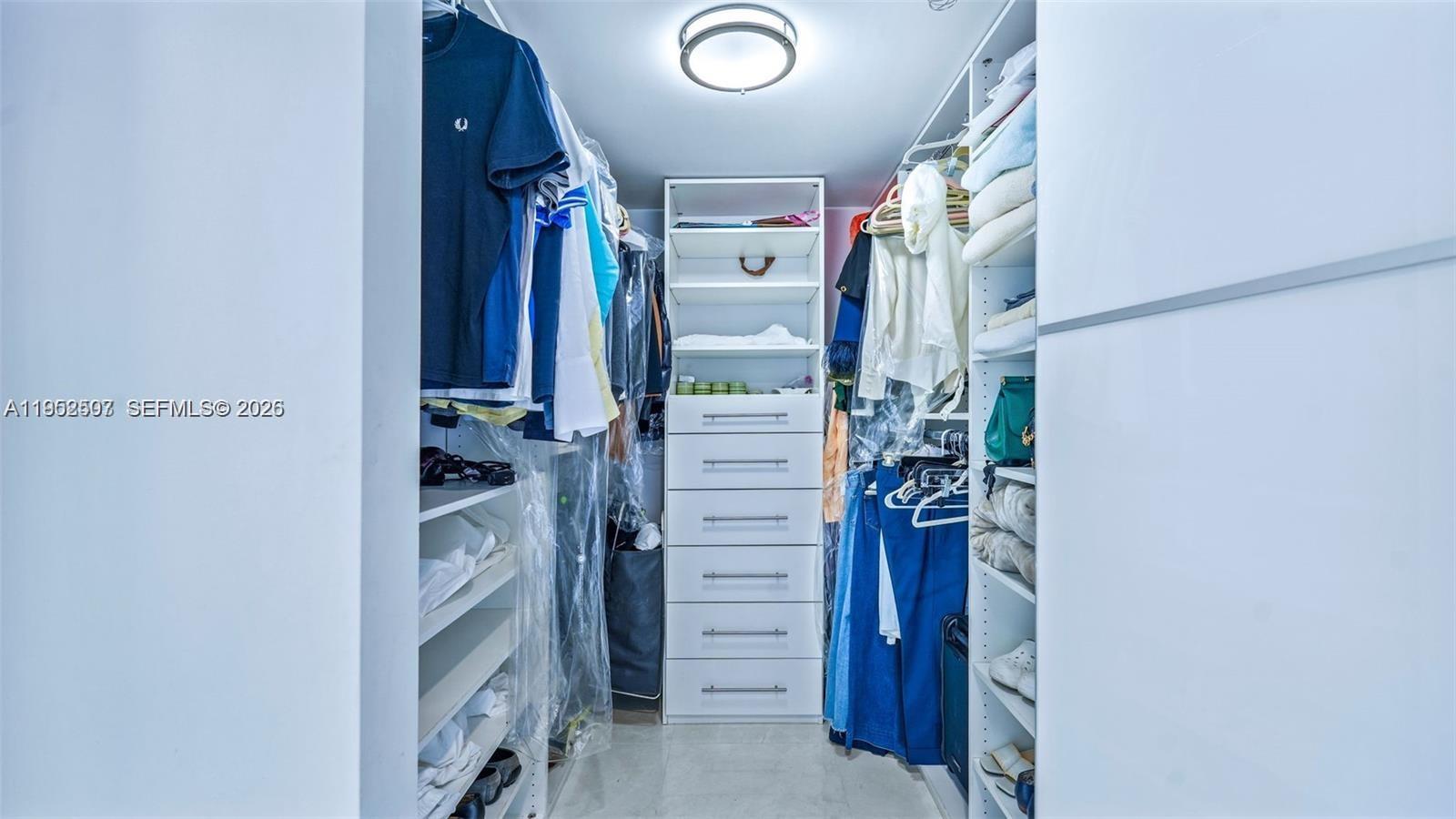 185 SW 7th Th St #2911 Miami, FL 33130