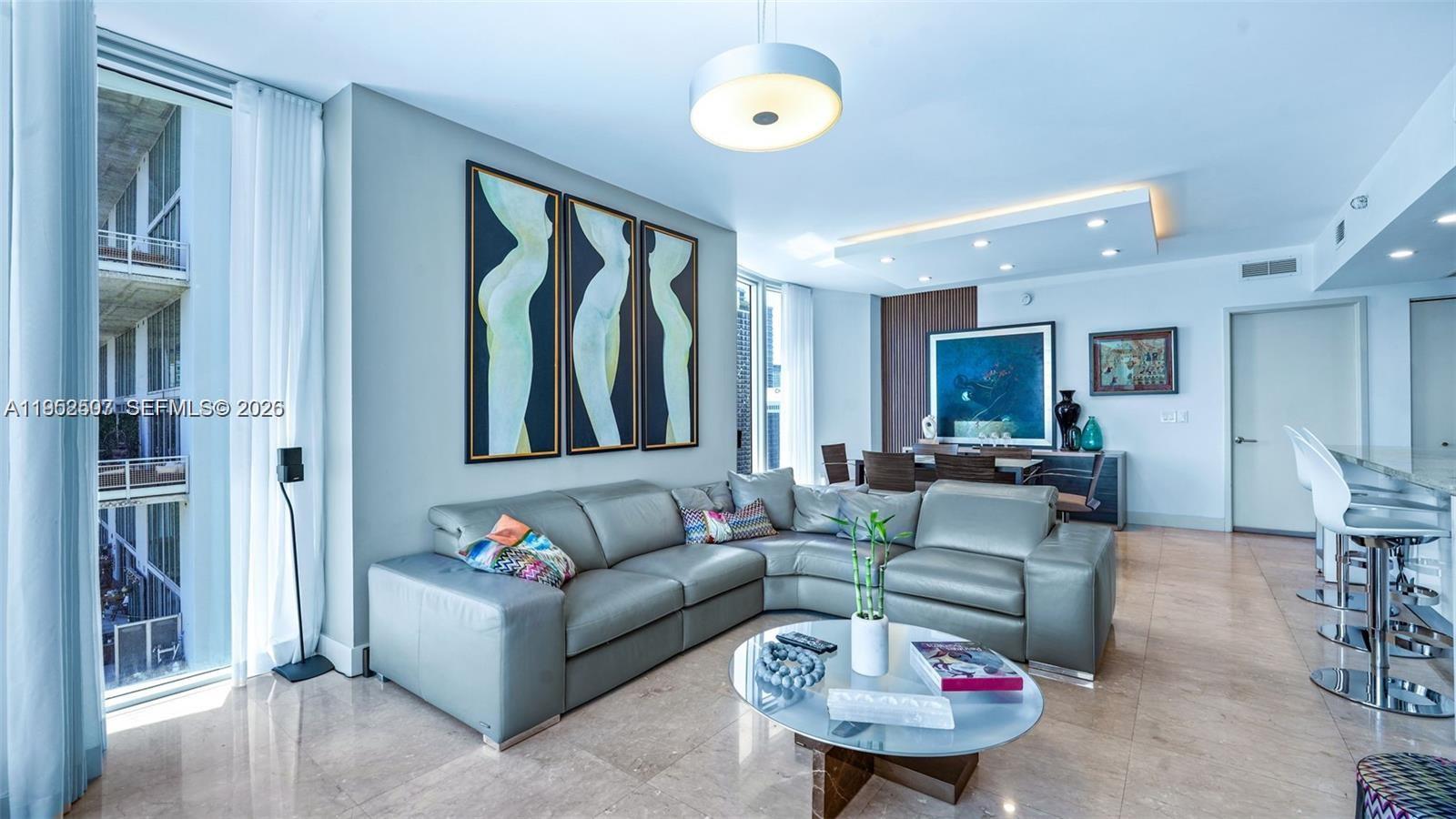 185 SW 7th Th St #2911 Miami, FL 33130