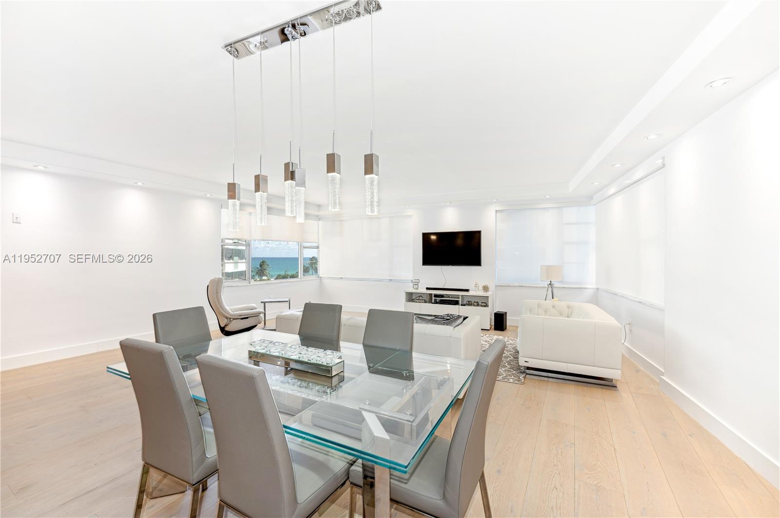 5255 Collins Ave #4A Miami Beach, FL 33140