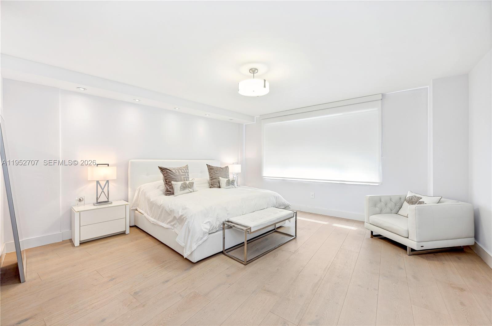 5255 Collins Ave #4A Miami Beach, FL 33140