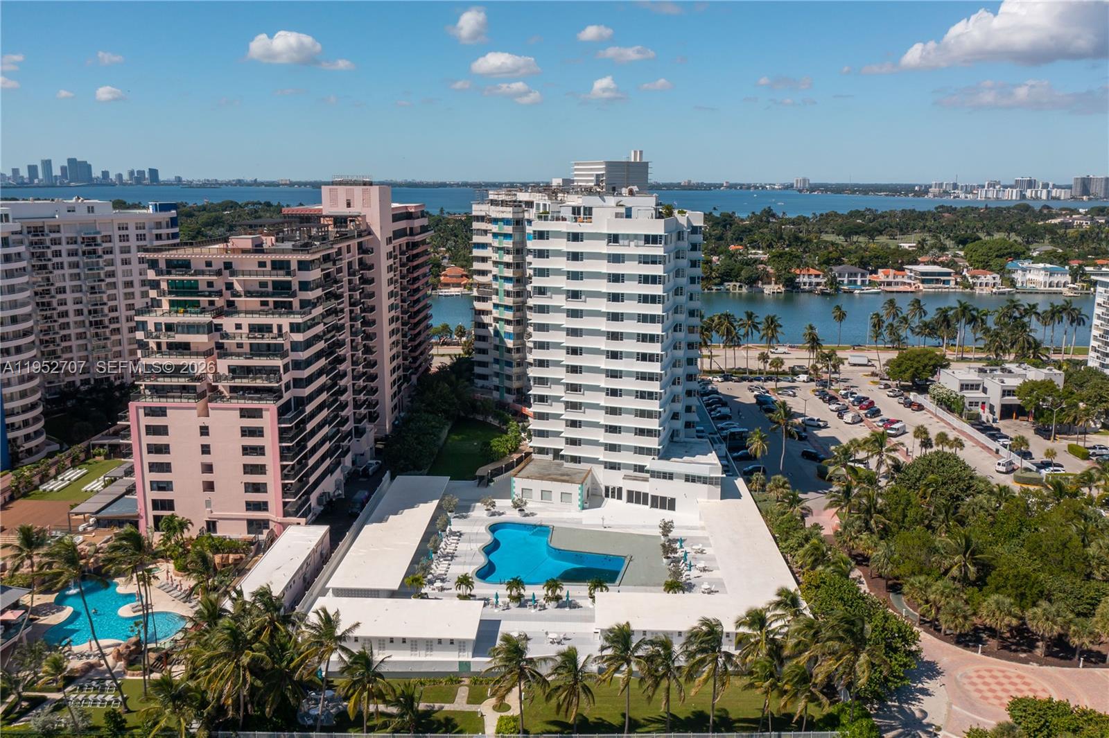 5255 Collins Ave #4A Miami Beach, FL 33140