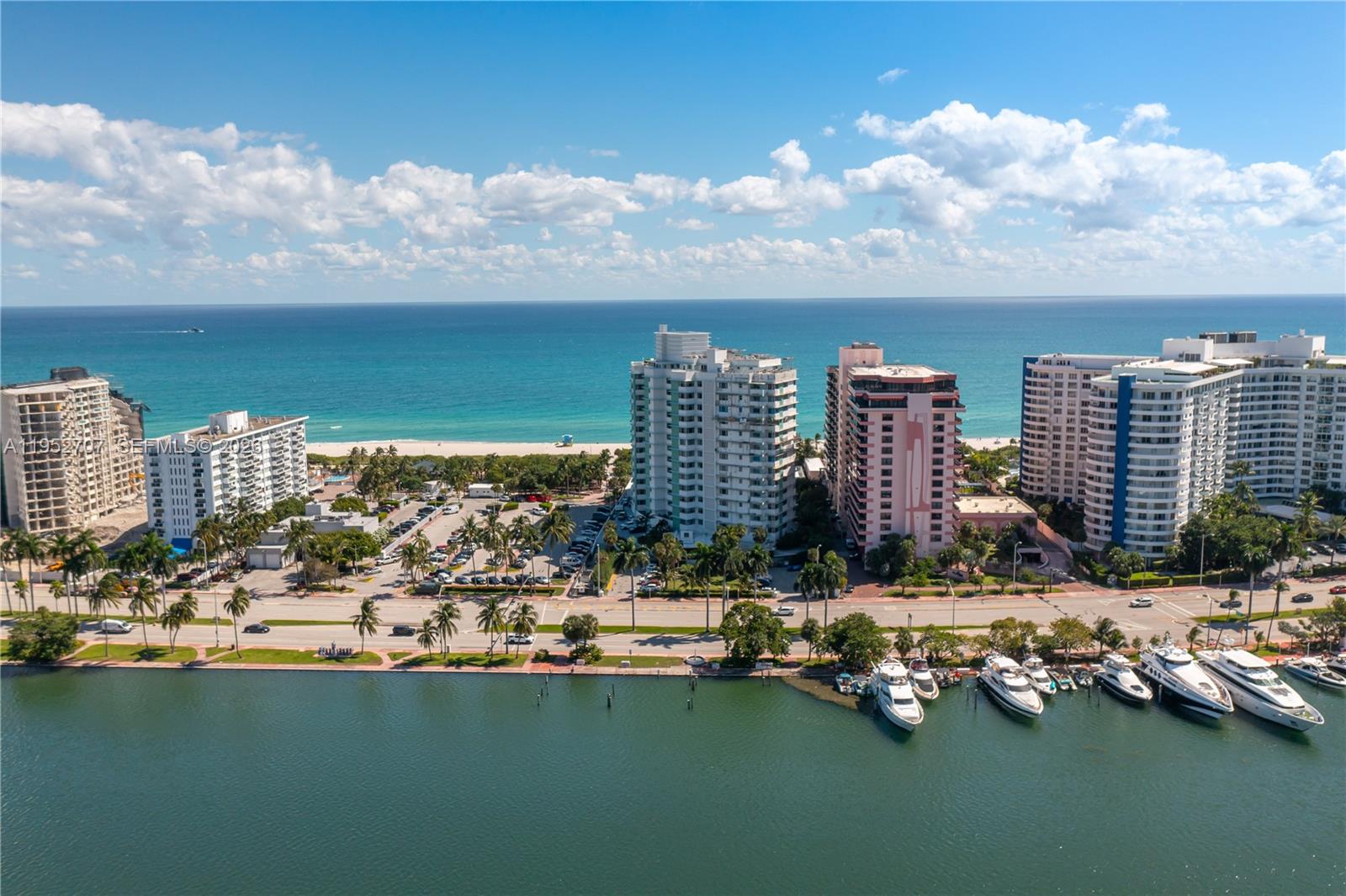 5255 Collins Ave #4A Miami Beach, FL 33140