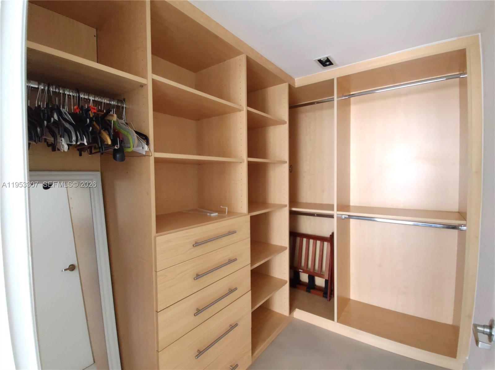 image Icon Brickell Condo No 115