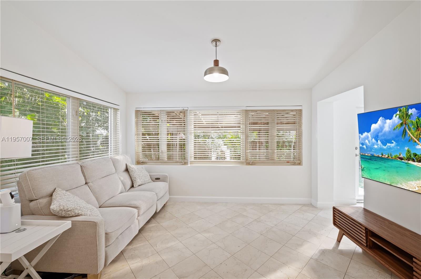 4420 SW 14th St Miami, FL 33134