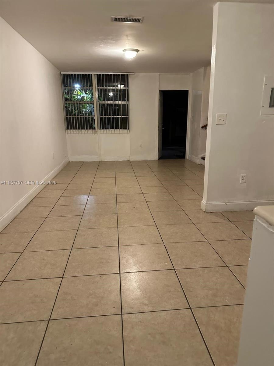 5959 SW 69th #106 Miami, FL 33143