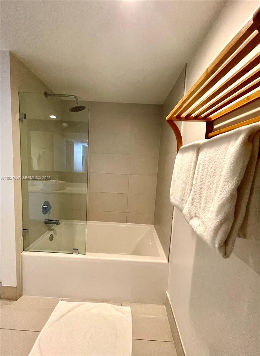 image Beachwalk Condominium11