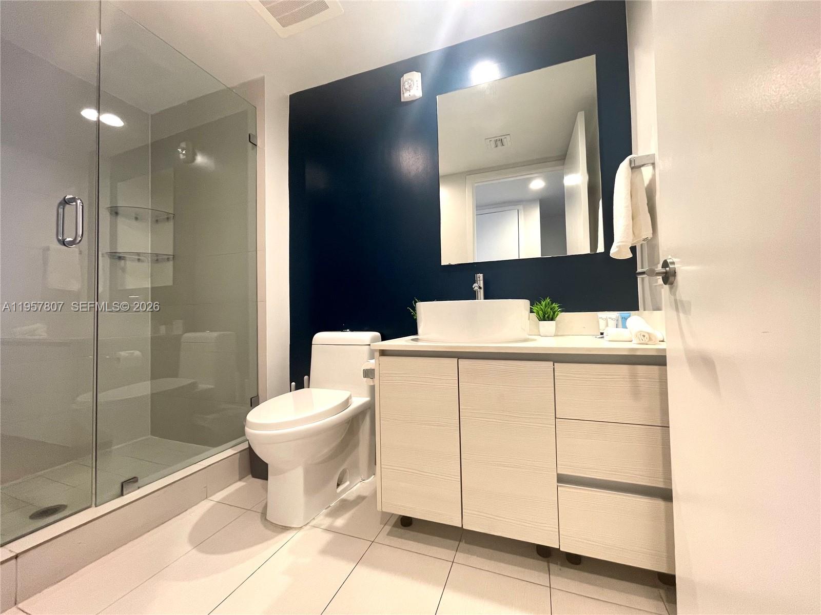 image Beachwalk Condominium17