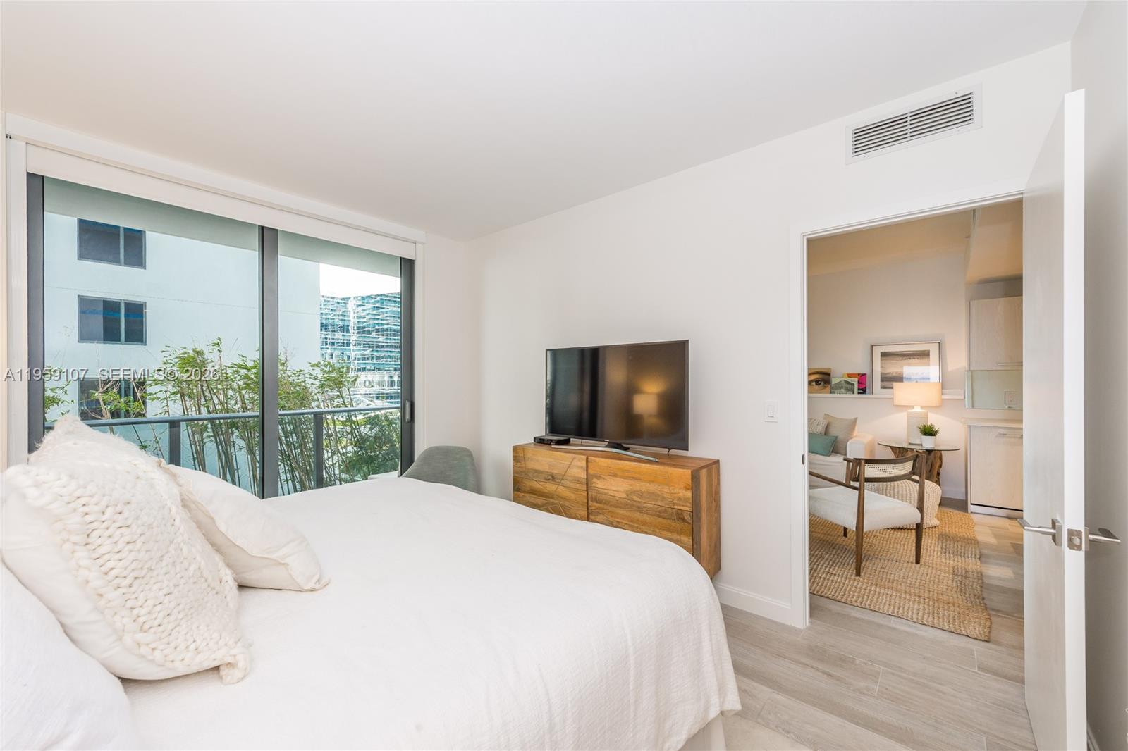 image Brickell Heights West9