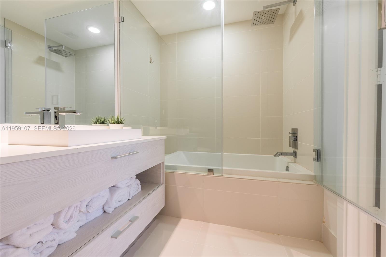 image Brickell Heights West11