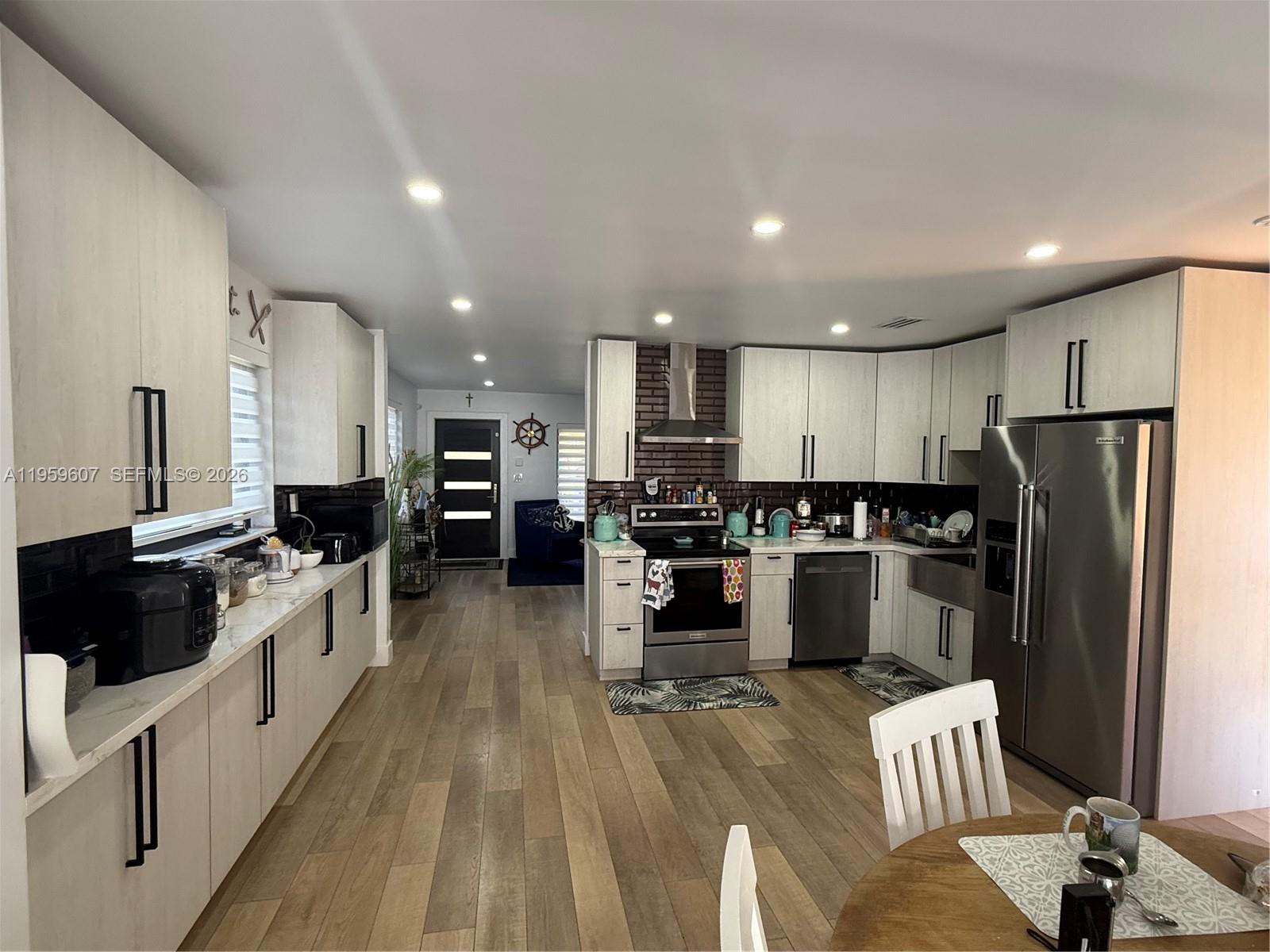 3050 SW 26th St Miami, FL 33133