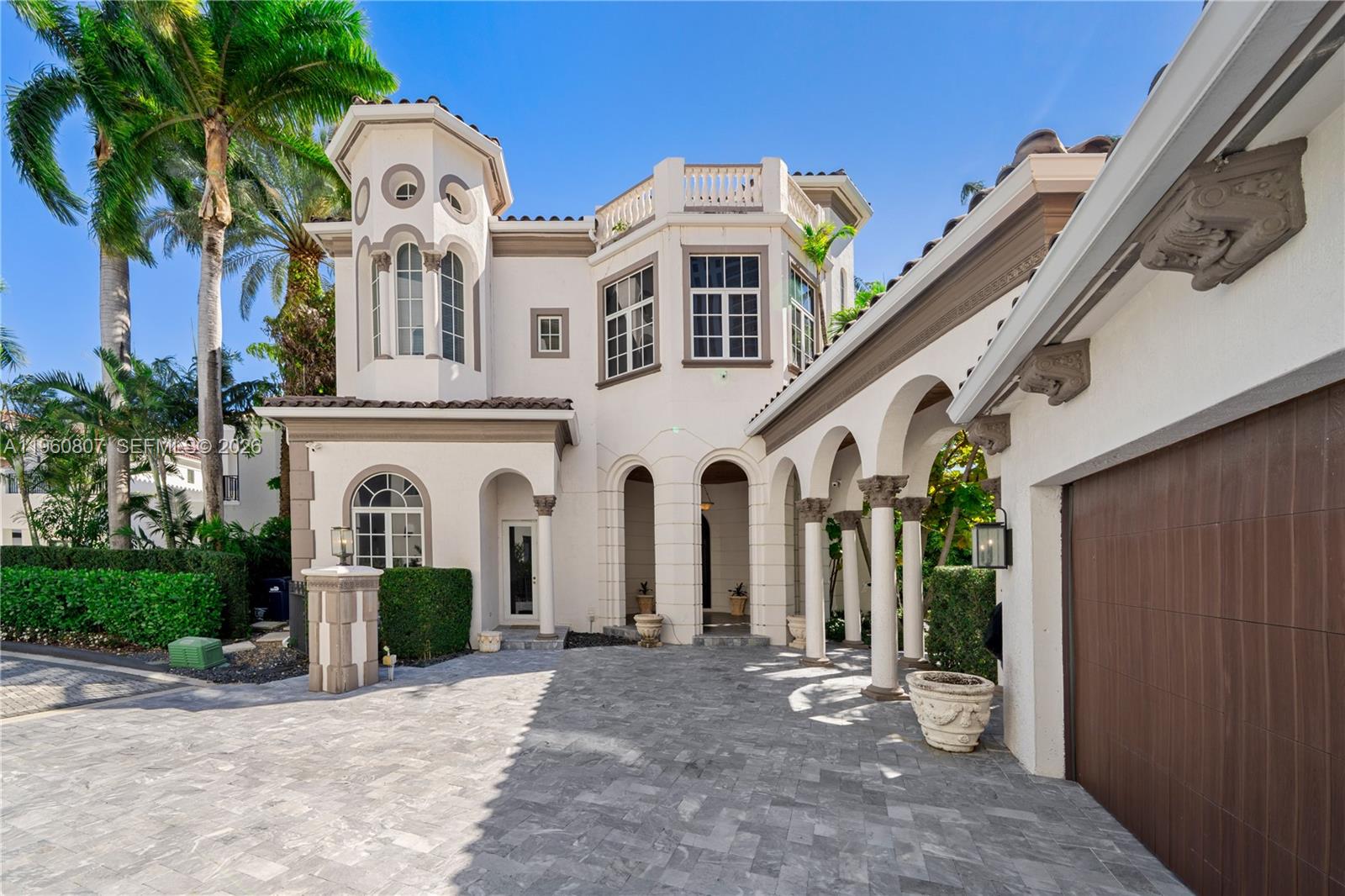 3914 Island Estates Dr Aventura, FL 33160