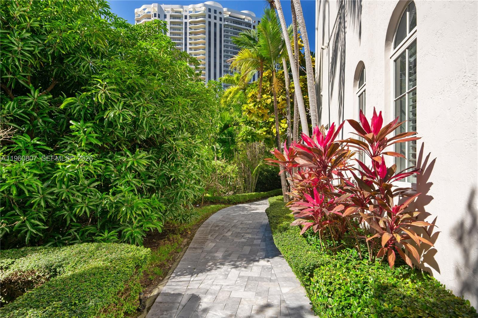 3914 Island Estates Dr Aventura, FL 33160