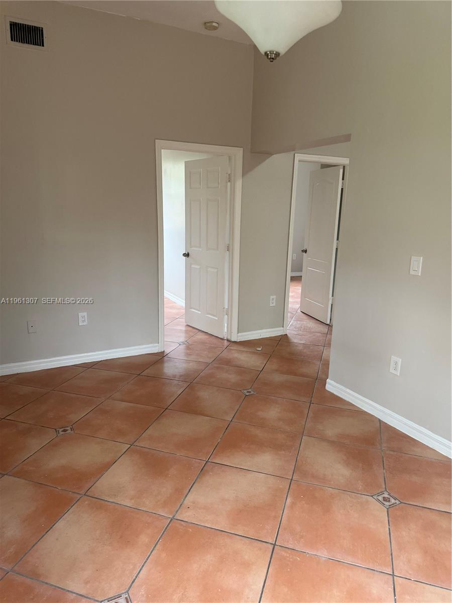 329 NW 11th Ave Miami, FL 33128