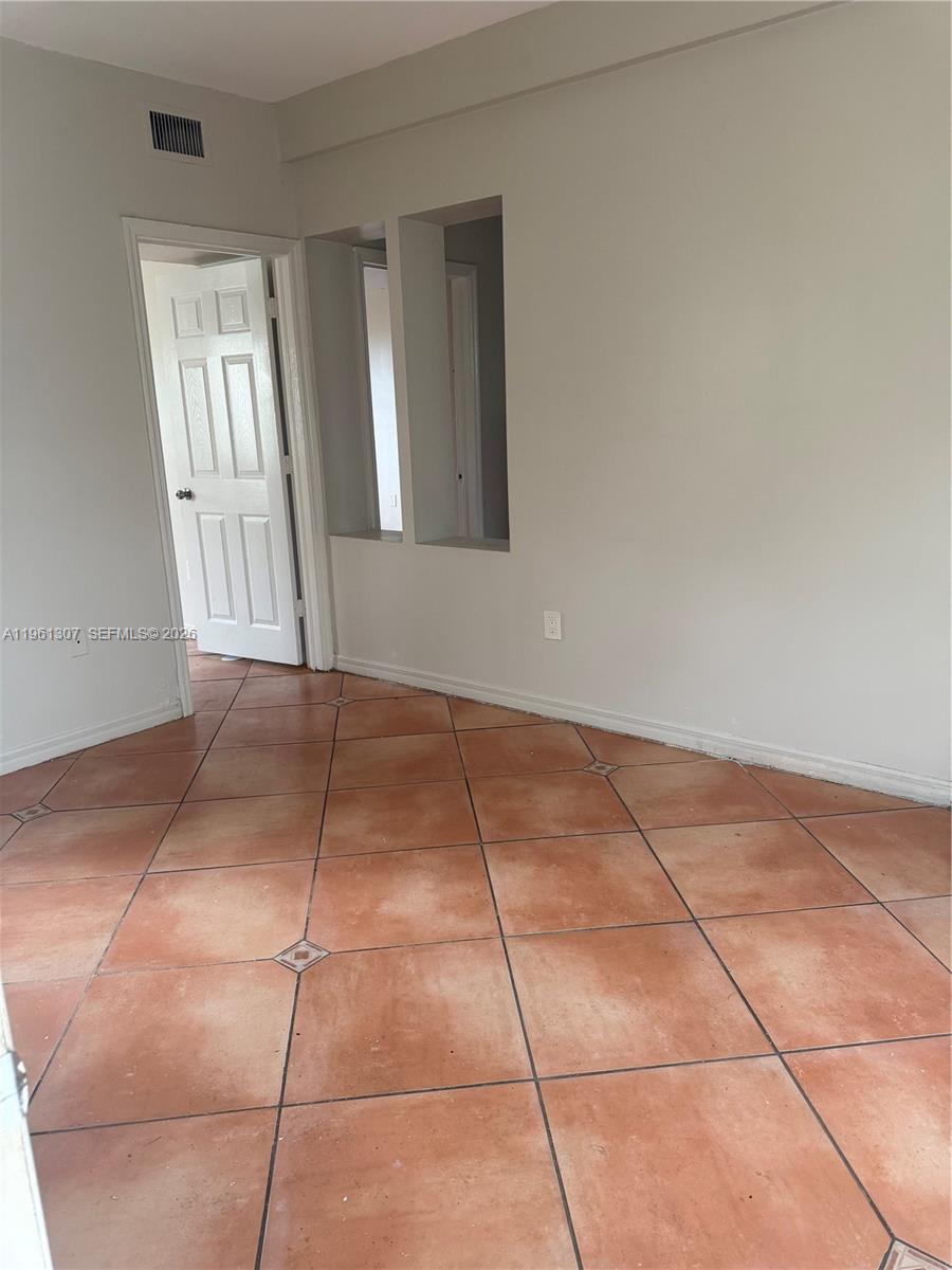 329 NW 11th Ave Miami, FL 33128