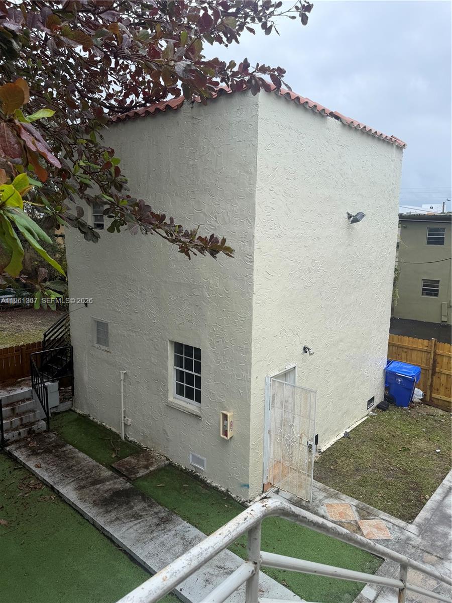 329 NW 11th Ave Miami, FL 33128