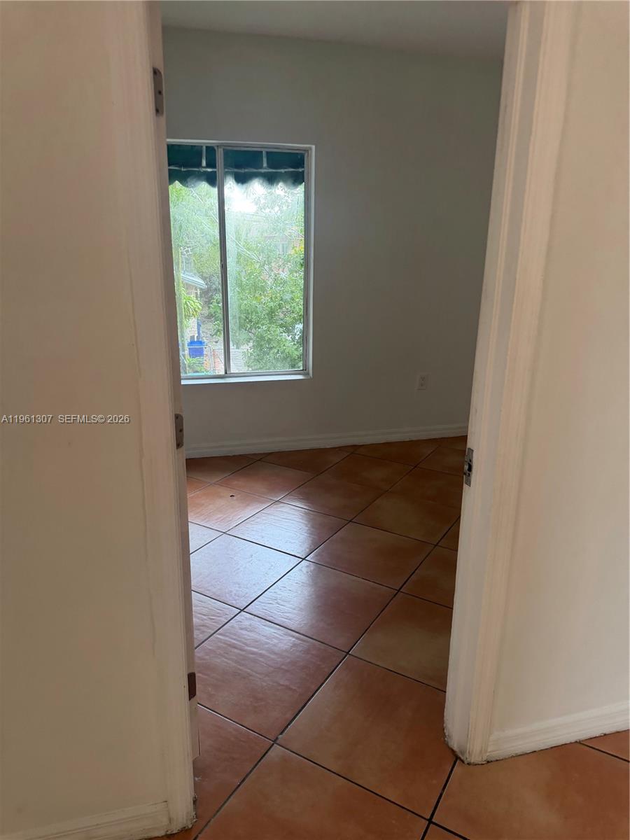 329 NW 11th Ave Miami, FL 33128