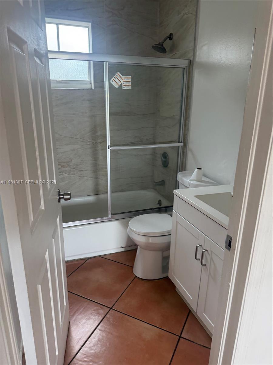 329 NW 11th Ave Miami, FL 33128