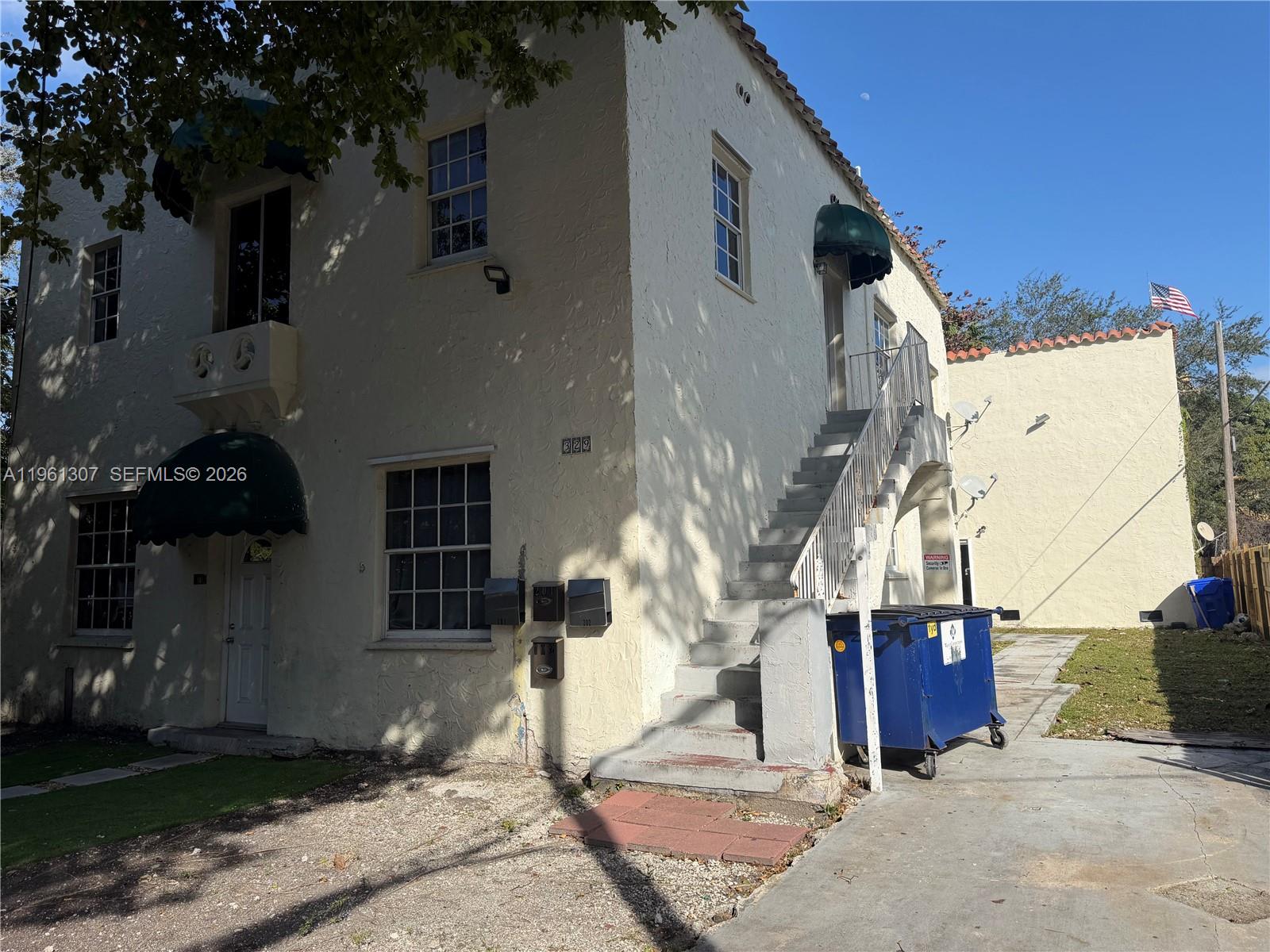 329 NW 11th Ave Miami, FL 33128