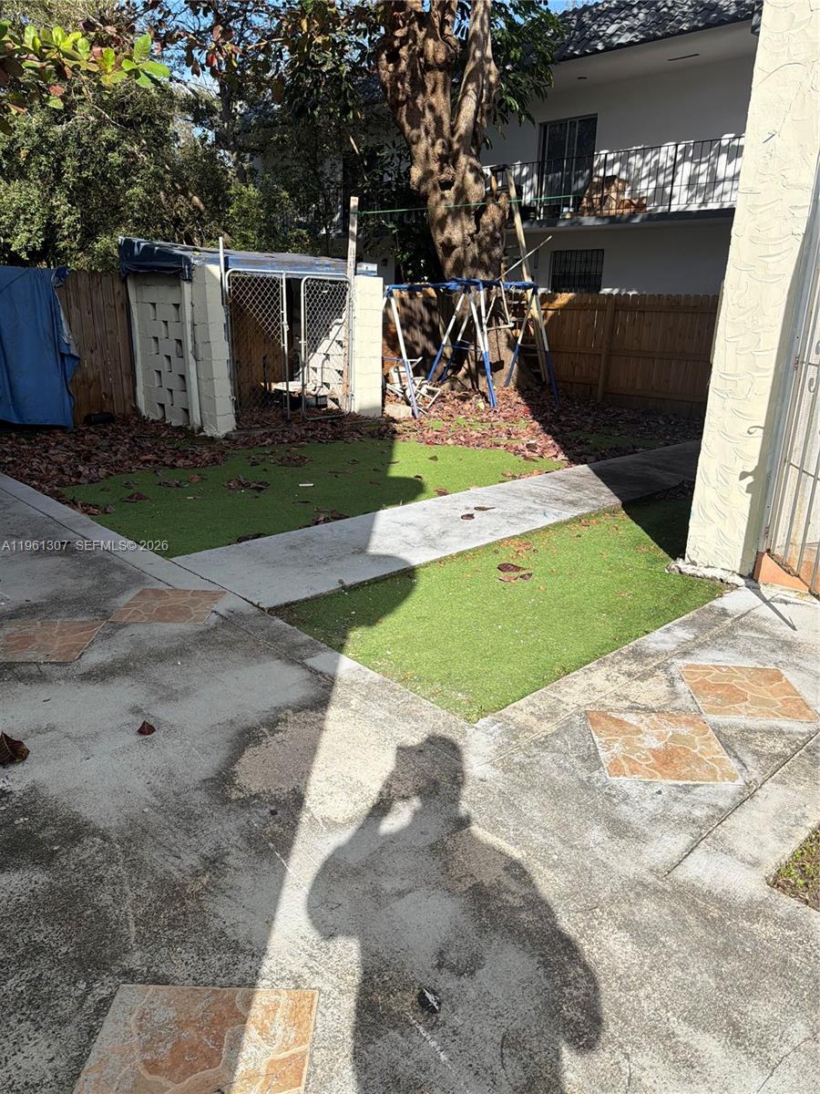 329 NW 11th Ave Miami, FL 33128