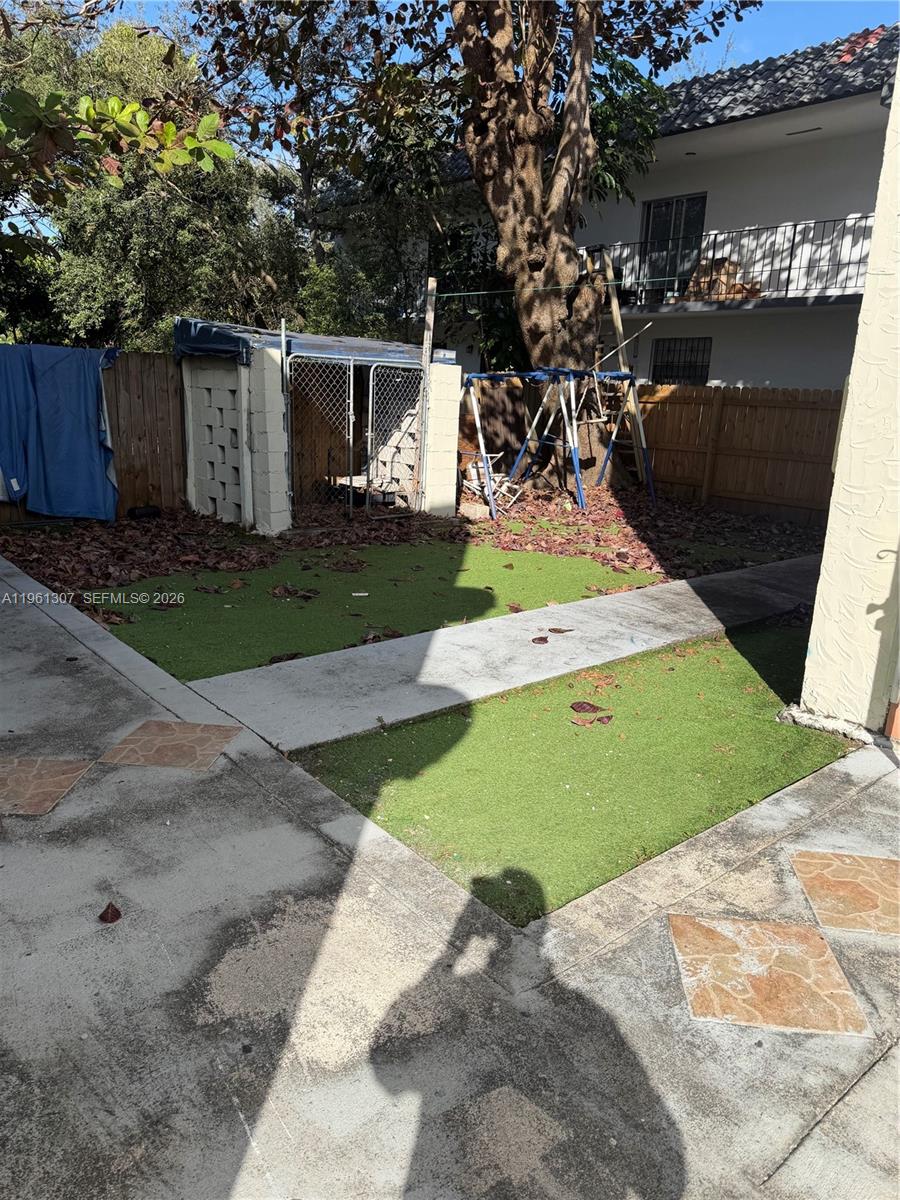 329 NW 11th Ave Miami, FL 33128