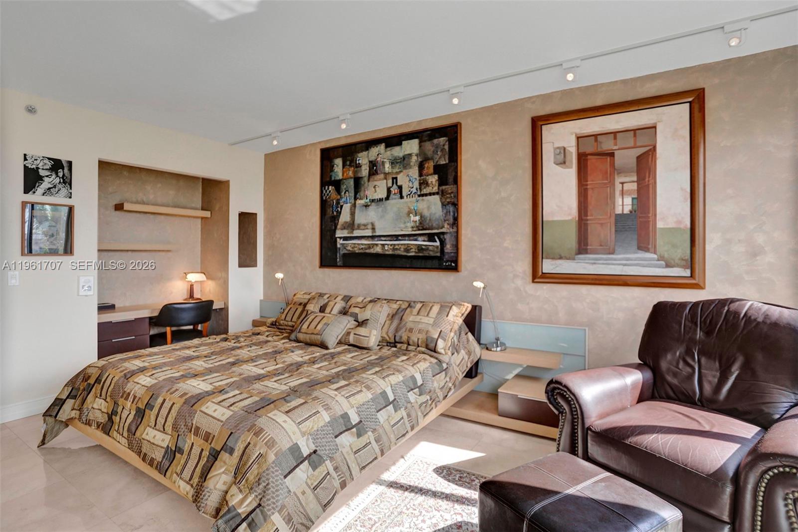 2000 Island Blvd #503 Aventura, FL 33160