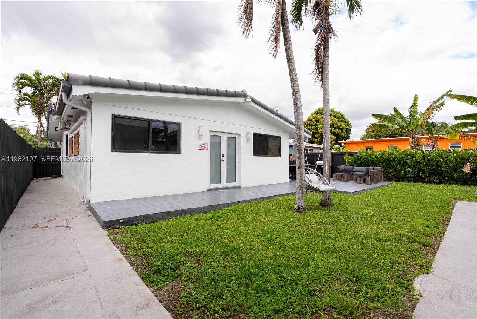 1851 NW 22nd Pl Miami, FL 33125