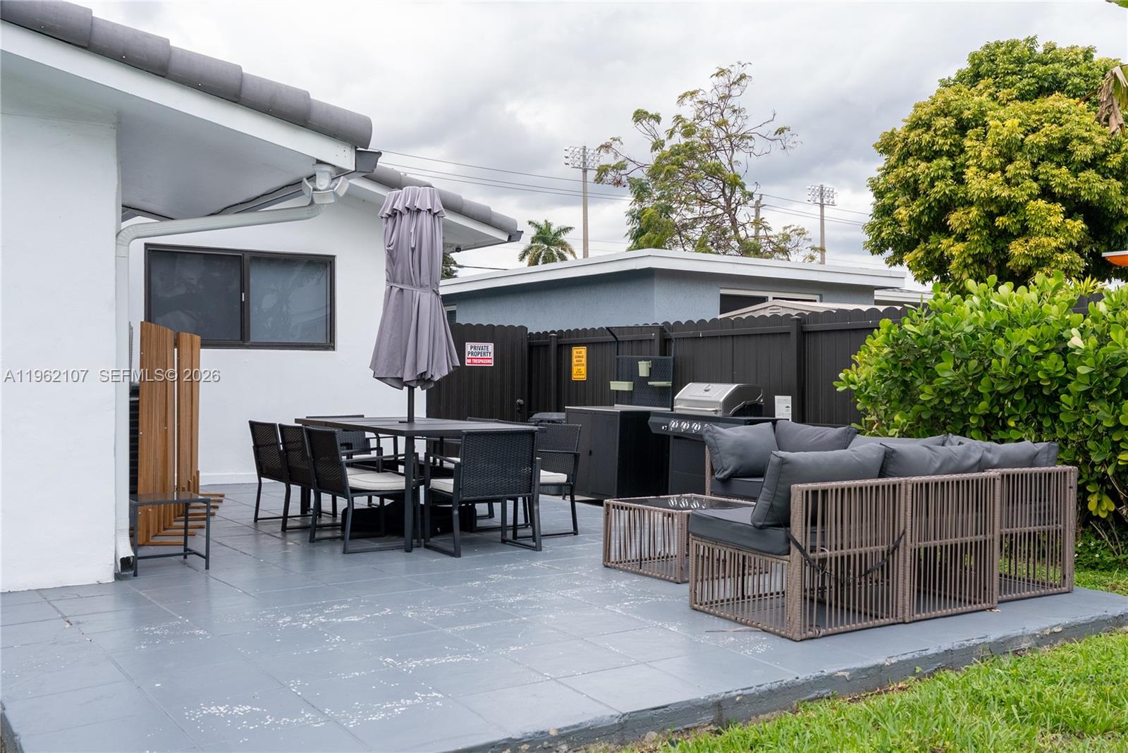 1851 NW 22nd Pl Miami, FL 33125