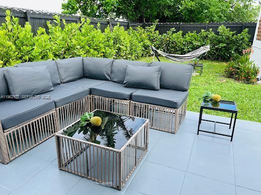 1851 NW 22nd Pl Miami, FL 33125